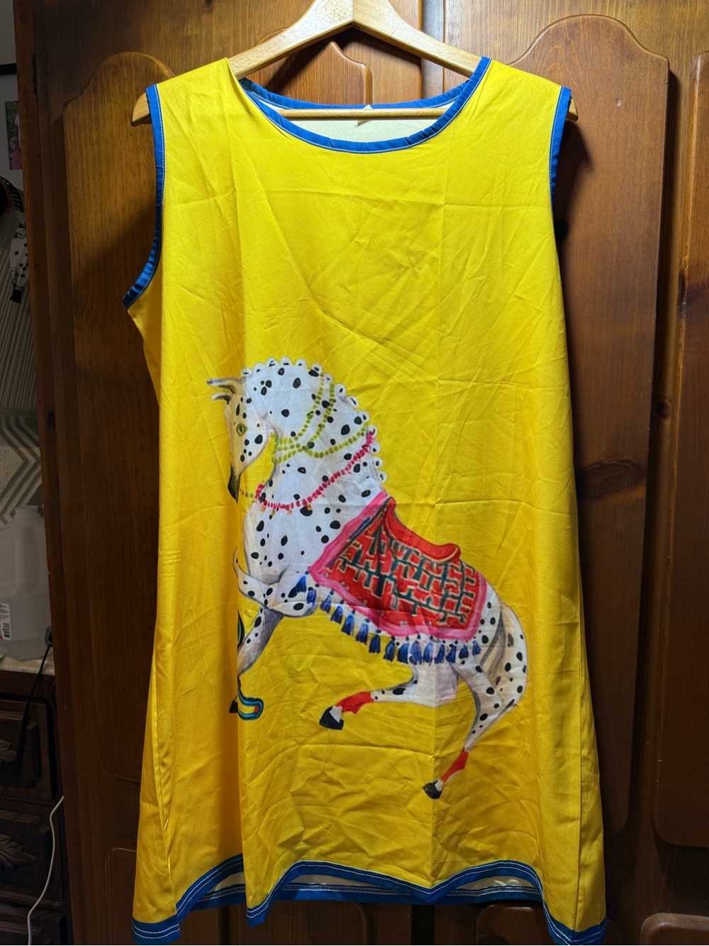 Yellow Sleeveless Midi Dress with Decorative Horse Print